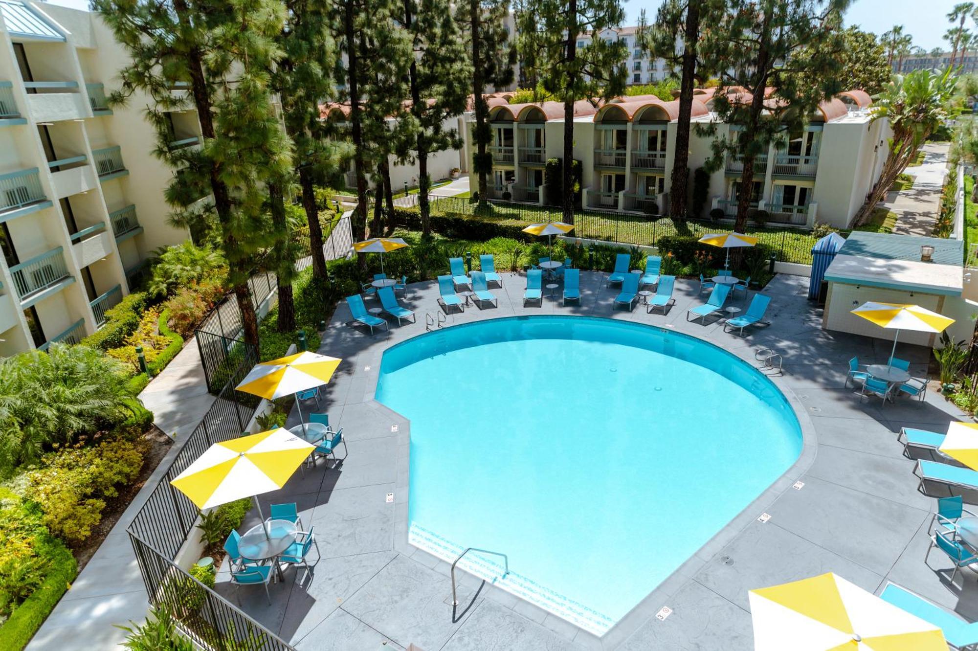 Howard Johnson By Wyndham Anaheim Hotel & Water Playground Exterior foto